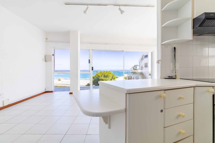 To Let 2 Bedroom Property for Rent in Clifton Western Cape